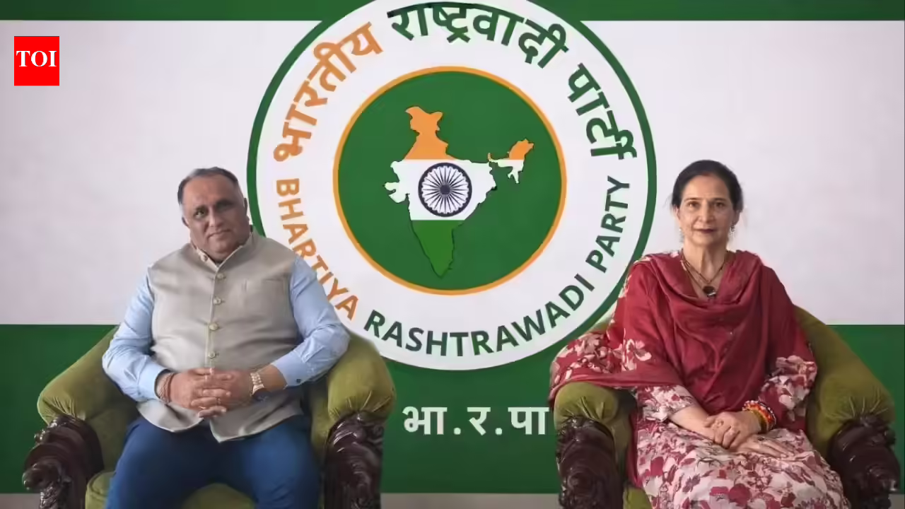 After Congress exit, Navjot Kaur Sidhu signals new party, keeps team under wraps. Amritsar News