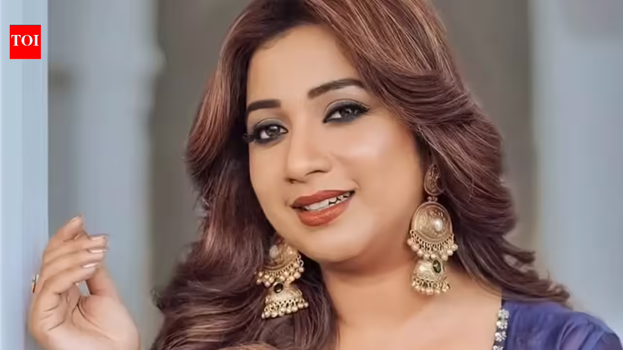 Shreya Ghoshal makes big property investment; Buys two high-end apartments in Mumbai’s Worli for Rs 60 crore | Hindi Movie News