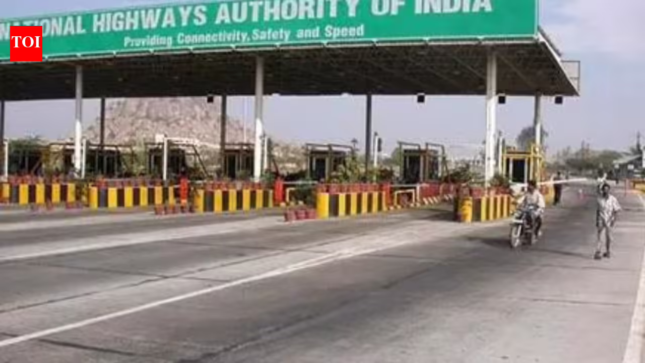 National highway tolls go fully digital with FASTag, UPI payments