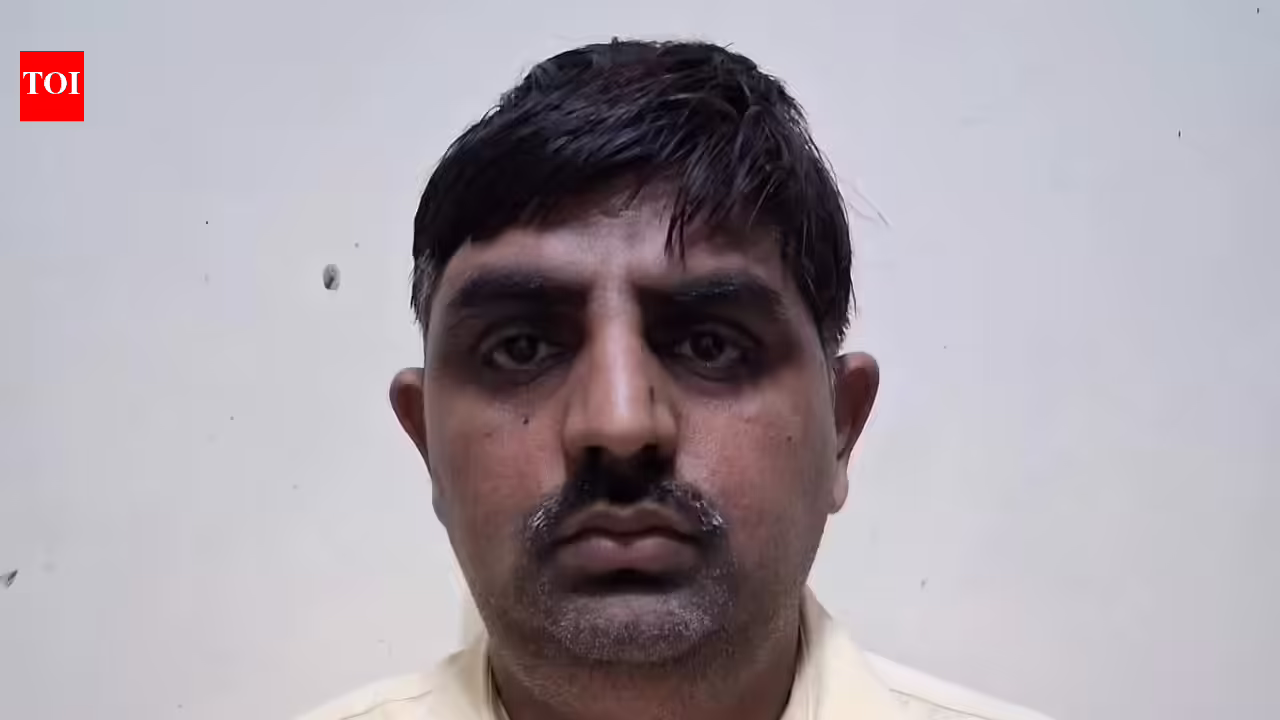 STF arrests banker from Delhi for multi-crore loan fraud. Lucknow News