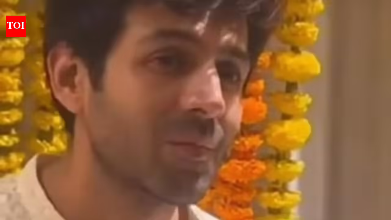 Kartik Aaryan, Shefali Shah & others shower love on their special buddies this National Pet Day |