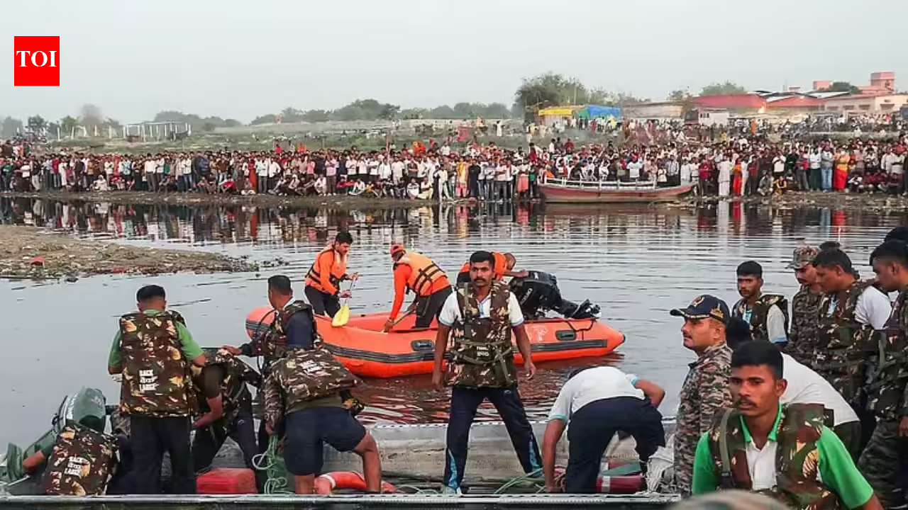 10 dead in Yamuna tragedy: How fate picked those who lived, died. Ludhiana News