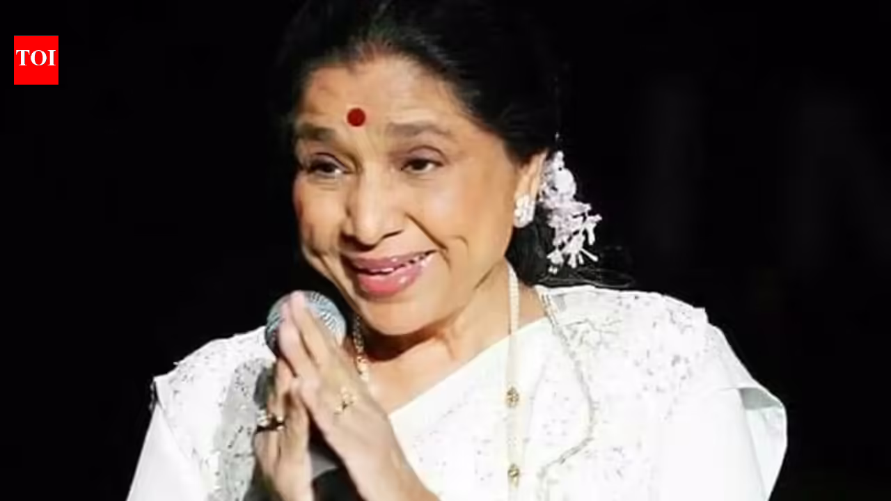 Asha Bhosle dies at 92: Looking at her legendary family tree, from Deenanath Mangeshkar to granddaughter Zanai Bhosle | Hindi Movie News
