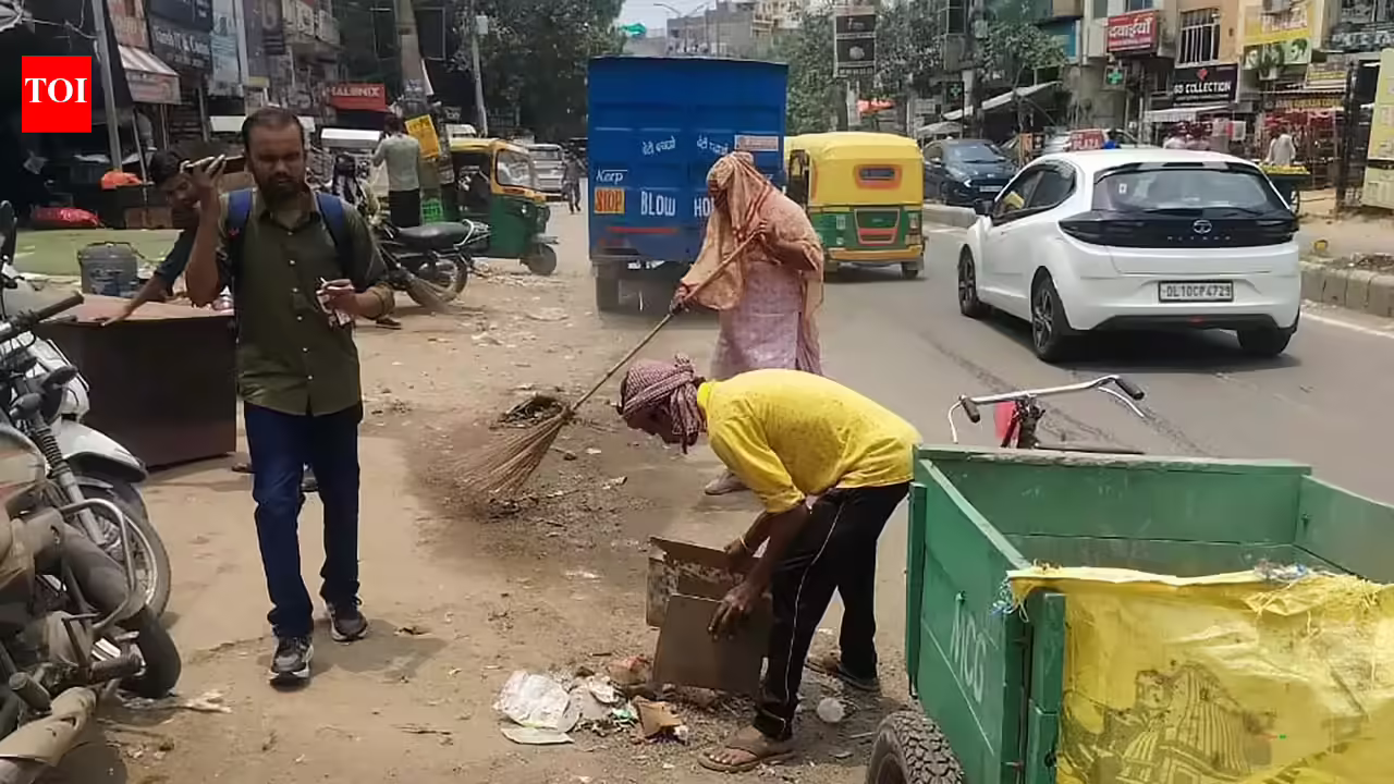 Haryana plans mixed sweeping model in new safai policy shift. Gurgaon News