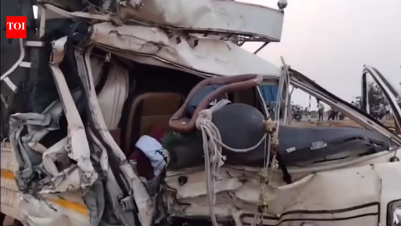 At least 8 killed, 12 injured as lorry rams tanker in Andhra Pradesh’s Kurnool. Vijayawada News