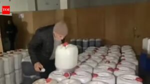 Adulterated honey worth Rs 22L destroyed in Hapur | Meerut News