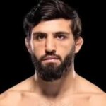 Arman Tsarukyan: Why was UFC fighter Arman Tsarukyan removed from American Airlines flight at LAX? New details reveal the incident. International Sports News