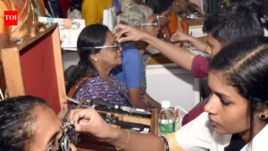 Noida DM wants medical camps, mobile vans in industrial areas. Noida News