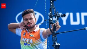 National Archery Championship: National Ranking Archery Championship: Prathamesh Fuge edges good friend Ojas Deotale for gold | More sports news