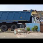 Trucks rams into Chatra house, driver detained. Ranchi News