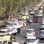 Illegal parking chokes Ghaziabad | Noida News