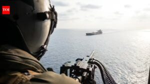 ‘If you attempt to run…’: US helicopter gunner warns ship near Iran port as 27 vessels returned — watch