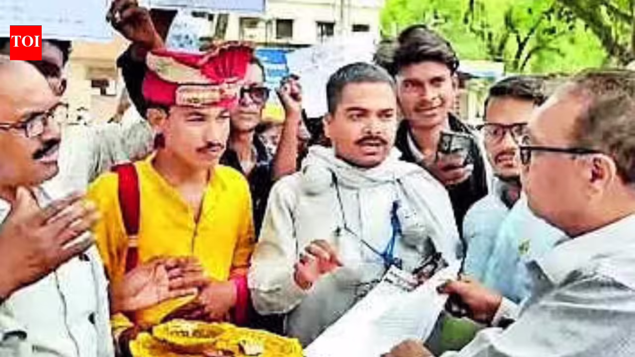 Kanpur News: Banda groom swaps mandap for morcha over power bill, baraat lands at DM office. Kanpur News
