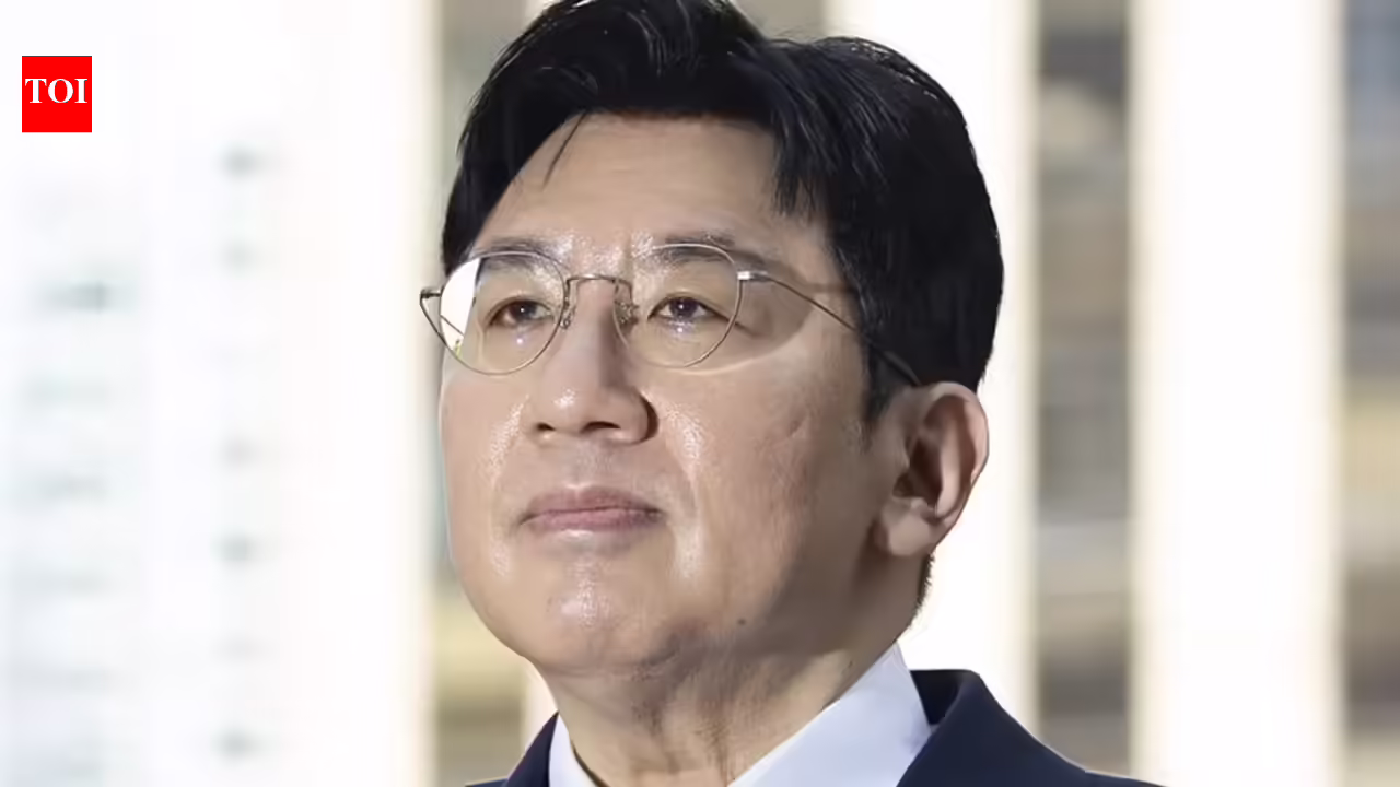 HYBE Chairman Bang Si-hyuk faces arrest warrant in USD 136 million allegations of misleading IPO investors – Reports | English Movie News