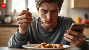 Why eating with distractions quietly trips up digestion.