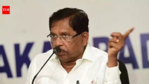 Bengaluru court orders FIR against home minister G Parameshwara over Rs 500 betting remark. Bengaluru News