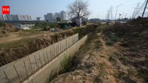 Contractor fined Rs 5cr as NH-8 drainage project crawls. Gurgaon News