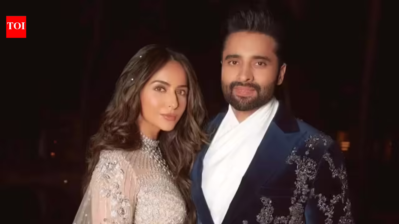 Rakul Preet Singh calls out ‘exclusive situationship’ remark row, says ‘context matters’ after Jackky Bhagnani’s comment goes viral.