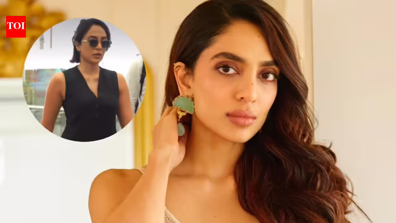 Sobhita Dhulipala Stuns in Chic Black Outfit at Hyderabad Airport |