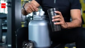 85 kg of protein products and 45 kg of expired gainers and whey protein seized: How to make preservative-free protein powder at home