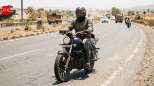 Delhi heatwave: Simple ways riders can use to prevent heatstroke