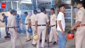 West Bengal Poll Violence: TMC-BJP clash rocks Bengal; 4 arrested after violence outside Jagatdal police station. Kolkata News