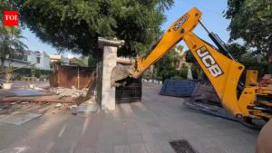 HSVP puts on hold demolition drive, says awaiting HC instructions. Gurgaon News