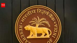 Banks to report all related party forex derivative transactions: RBI