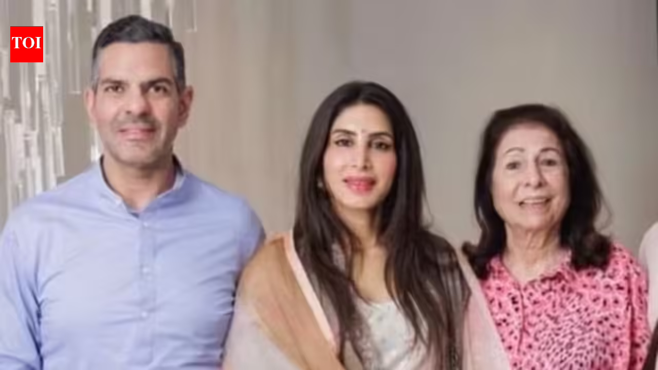 Go for mediation, SC advises Sunjay Kapur kin. India News