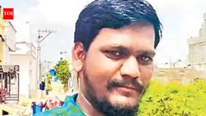 Telangana Murder: No chicken for dinner, Telangana man shouts at wife, she kills him with sickle. Hyderabad News