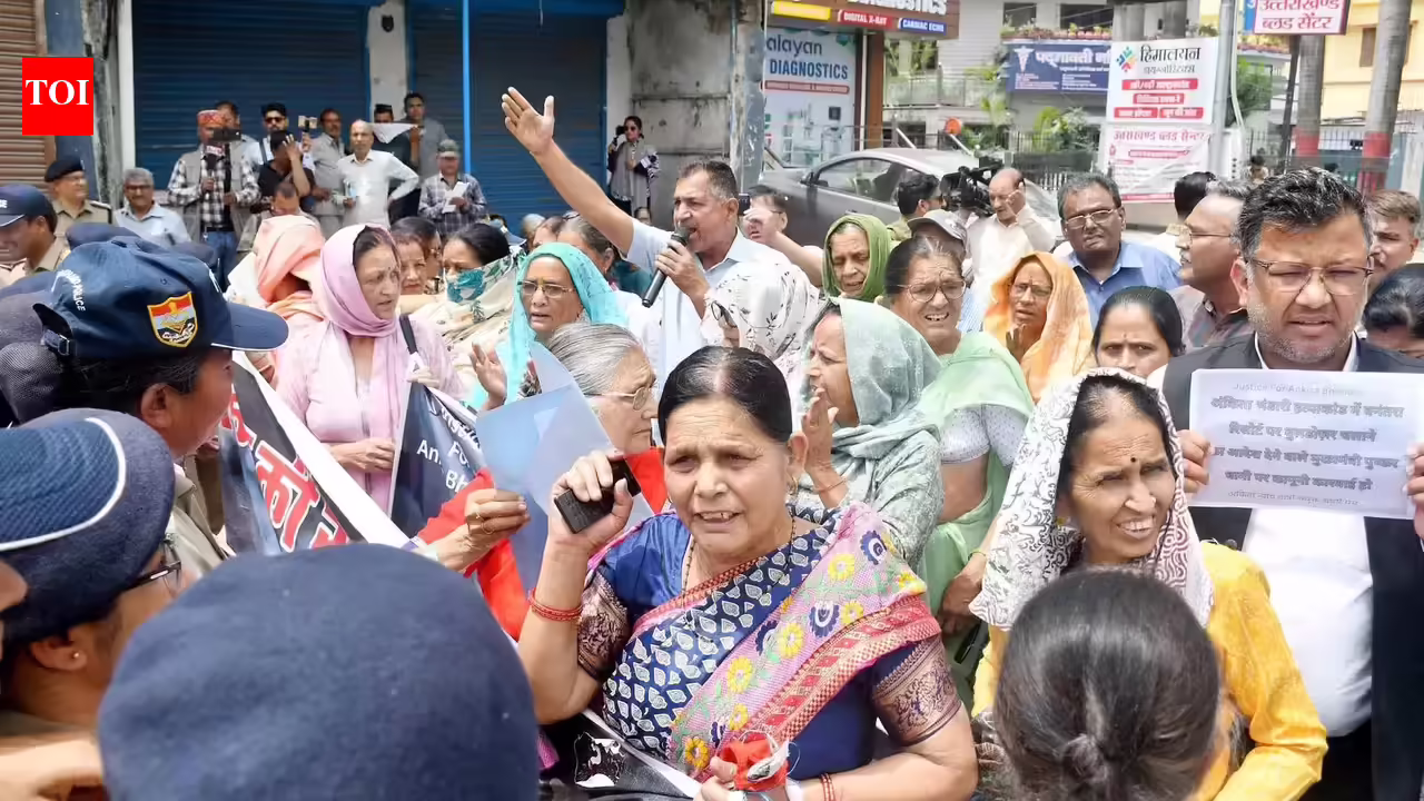 Activists protest during SPL assembly session, demand justice in Rishikesh murder case. Dehradun News