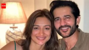 Hiten Tejwani celebrates 22 years of married life with ‘beautiful’ Gauri Pradhan