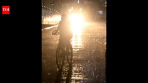 Rain brings relief in city from scorching heat. Patna News