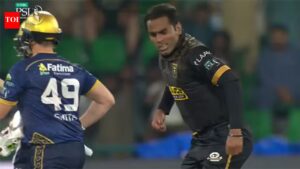 Drama in PSL! Steve Smith loses cool, smashes bat in dressing room after fiery send-off – Watch | cricket news