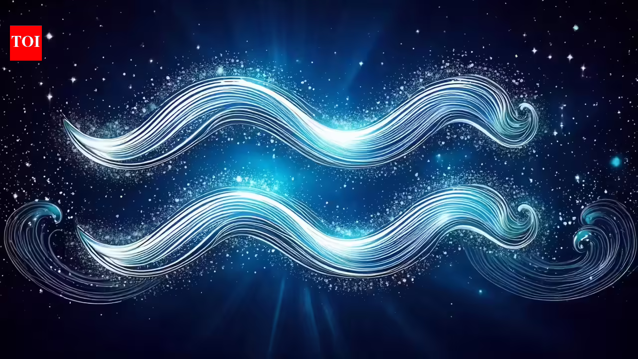 Aquarius Monthly Predictions for May 2026: Dynamic month for your social standing and career