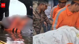 MP Boat Capsized Tragedy: MP boat capsized tragedy: Woman found clutching 3-year-old child in final embrace | Bhopal News
