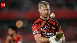 Heinrich Klaasen: ‘You’ll be on the floor!’ Furious Heinrich Klaasen loses cool as fan films his family, ugly confrontation caught on camera – WATCH | cricket news