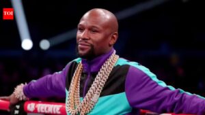Is Floyd Mayweather Jr about to lose his passport as IRS targets $7.25 million tax debt before fights | International Sports News