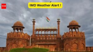 Delhi Weather: Yellow alert in Delhi-NCR: IMD forecasts thunderstorms for next two days; what travelers need to know