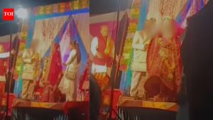 Wedding drama: Bride garlands lover, groom walks out | Bhopal News