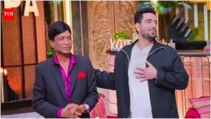 The Great Indian Kapil Show: Rivals Samay Raina and Sunil Pal take digs at each other; Samay says ‘Ye slippers mein ghost hain, joota toh inko patta hai’