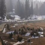 Gulmarg Skiing: Jammu and Kashmir: Warming Gulmarg turns to tech for four-season skiing future. India News