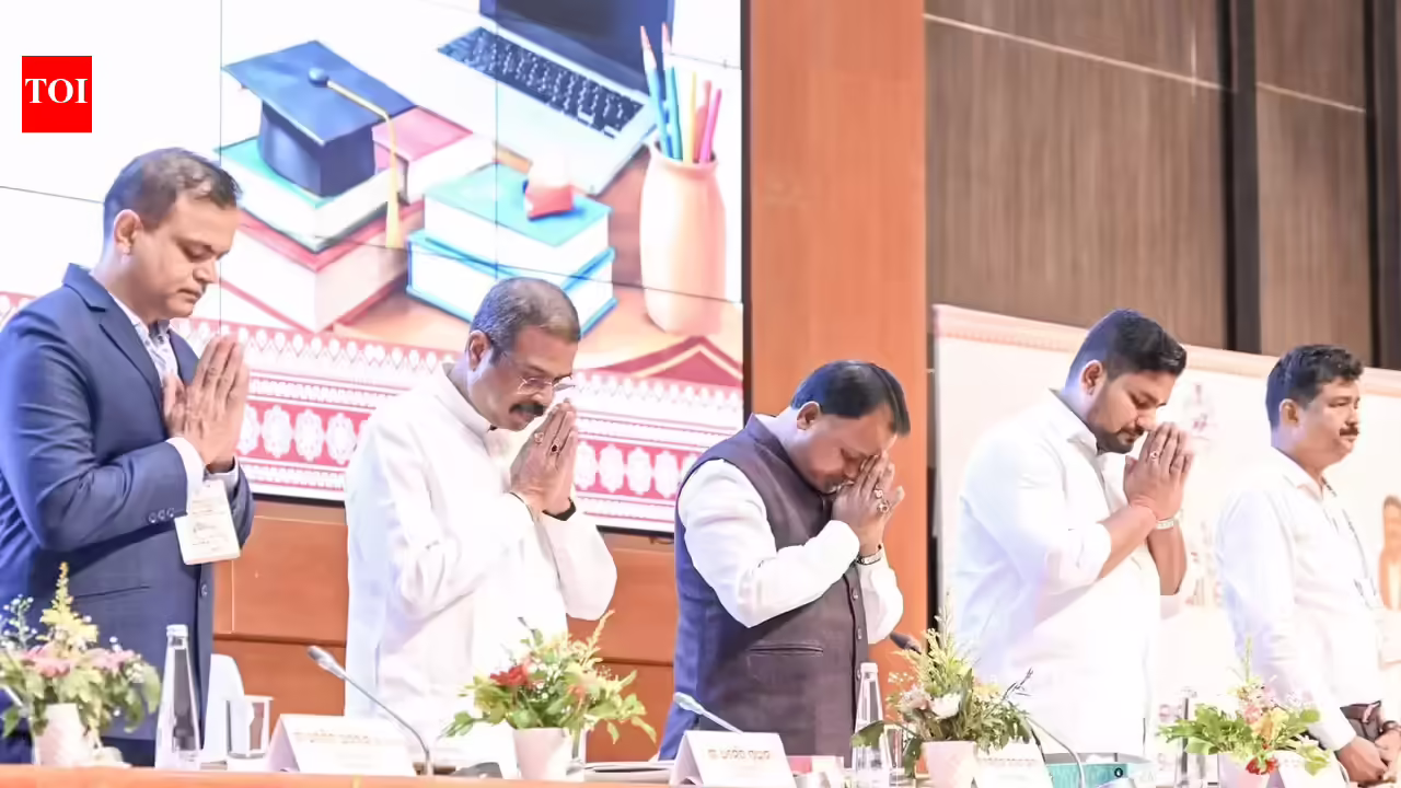 Odisha CM launches app for girls in HEI to register complaints. Bhubaneswar News