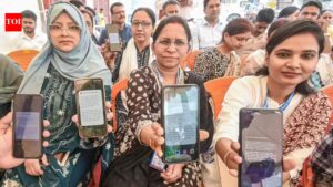 Phone sirens startle millions as government rolls out real-time warning system | India News