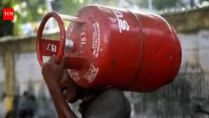 ‘Steel cylinder, buy booze’: Friends form gas theft gang, target locked homes amid LPG crisis. Bhopal News