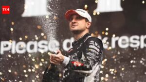 Berlin E-Prix 2026: Mitch Evans wins Formula E Round 8, Oliver Rowland and Pascal Wehrlein join him on the podium | Formula-E News