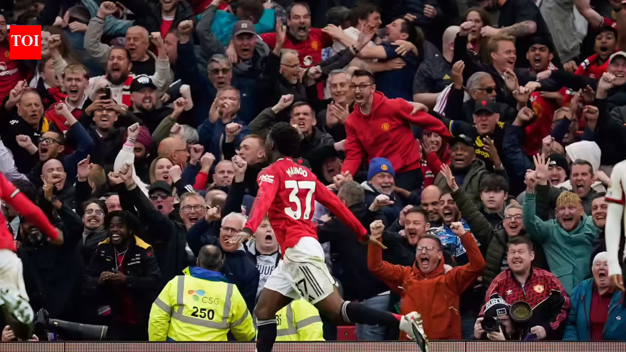 Kobbie Mainoo plays hero as Manchester United beat Liverpool in five-goal thriller, secure Champions League football | football news