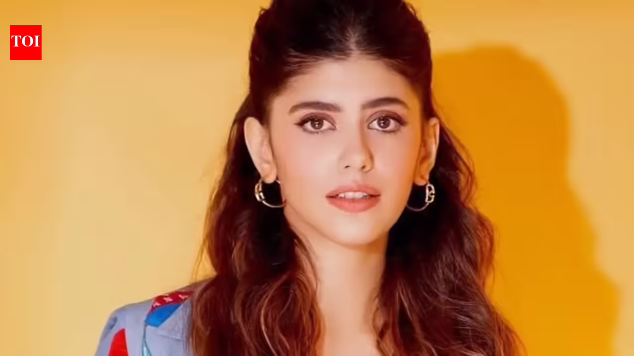 Sanjana Sanghi confirms Ratna Pathak Shah, Dia Mirza, Fatima Sana Shaikh starrer ‘Dhak Dhak’ sequel script is ready. Hindi Movie News