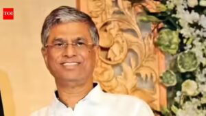 ‘Ally with Vijay, he will give you the power you lost,’ actor’s father SA Chandrasekhar tells Congress and other parties. Coimbatore News