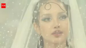 Met Gala 2026: BLACKPINK Lisa stuns with a white, tented dress and 3D arms, embodying ‘Fashion is art’ |